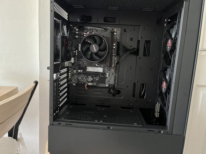 Inside an OakTower PC build